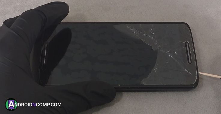 Shattered tempered glass with no possibility of recovery.